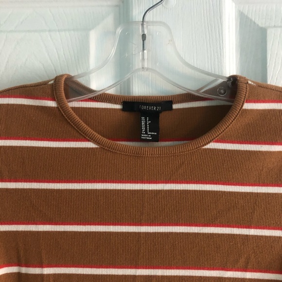 Forever 21 Long Sleeve Crop Top - Picture 2 of 4